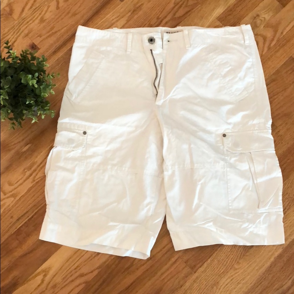 Express Men’s Cargo Short Size 36 White